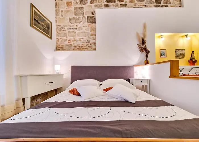 Jackie's Little Stone House *