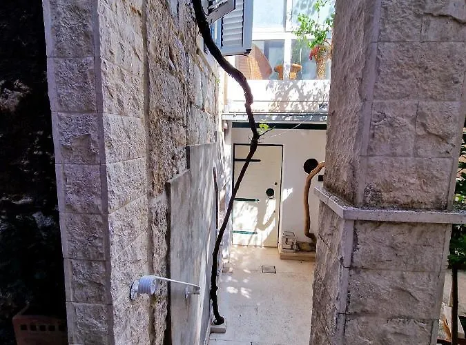 Jackie's Little Stone House Split